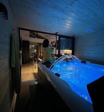 Les Suites De Stanislas Jacuzzi & Spa Nancy Luaran gambar