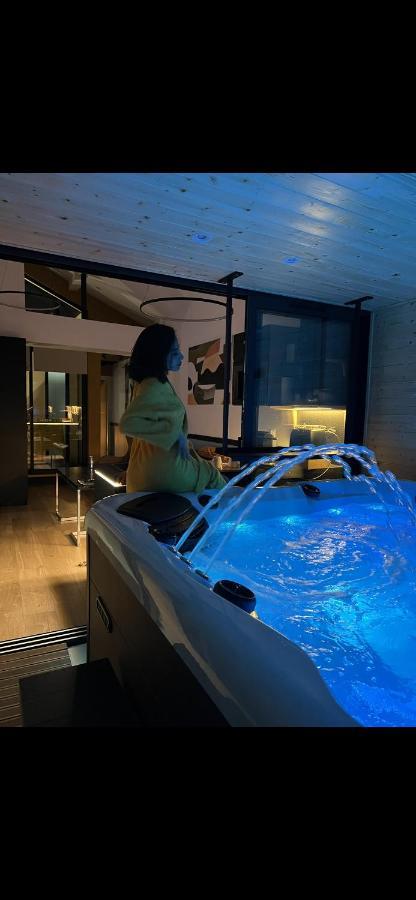 Les Suites De Stanislas Jacuzzi & Spa Nancy Luaran gambar