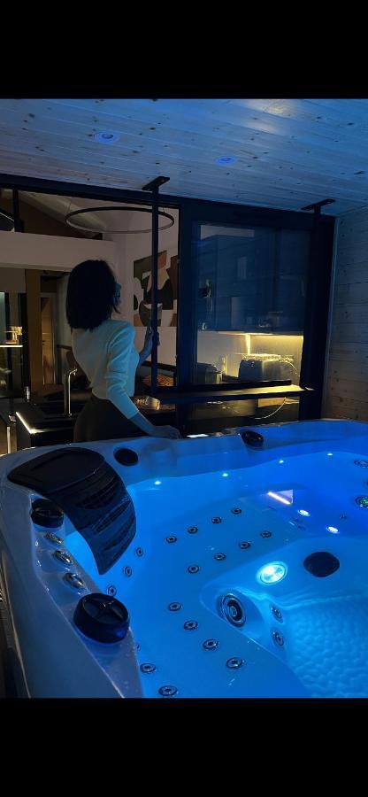 Les Suites De Stanislas Jacuzzi & Spa Nancy Luaran gambar